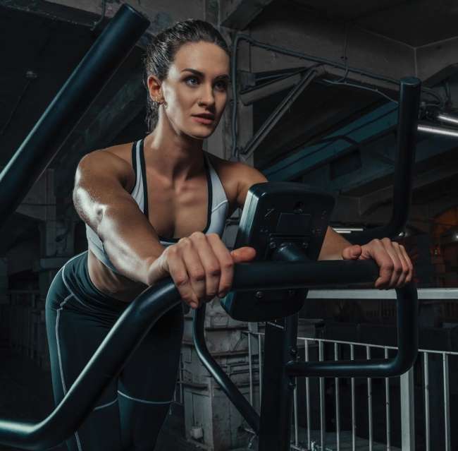 Беговая дорожка BRONZE GYM T940M CATERPILLAR Беговая дорожка BRONZE GYM T940M CATERPILLAR