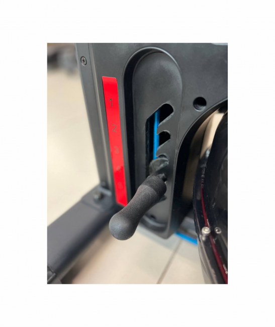 Гребной тренажер водный UltraGym UG-RW002 Гребной тренажер водный UltraGym UG-RW002